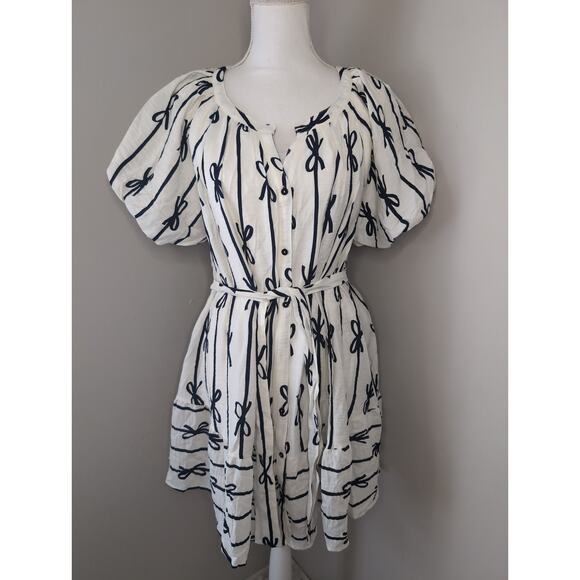 Umgee Dresses & Skirts - Umgee cottagecore bow print puff sleeve buttonfront dress lg